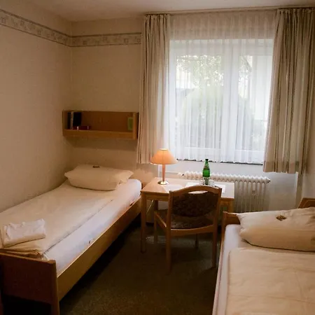 Cvjm-elsenburg Gaestehaus Kro *